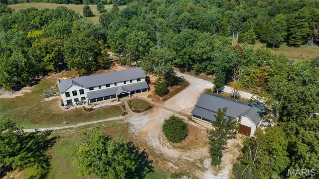$799,000 | 8135 Hwy J, Perryville, MO 63775