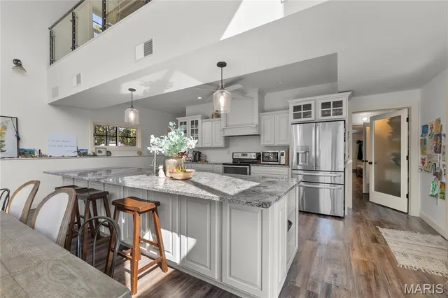 $799,000 | 8135 Hwy J, Perryville, MO 63775