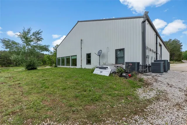 $799,000 | 8135 Hwy J, Perryville, MO 63775
