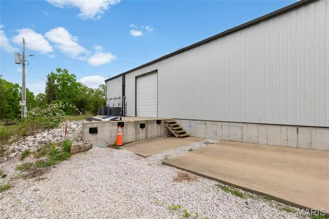 $799,000 | 8135 Hwy J, Perryville, MO 63775