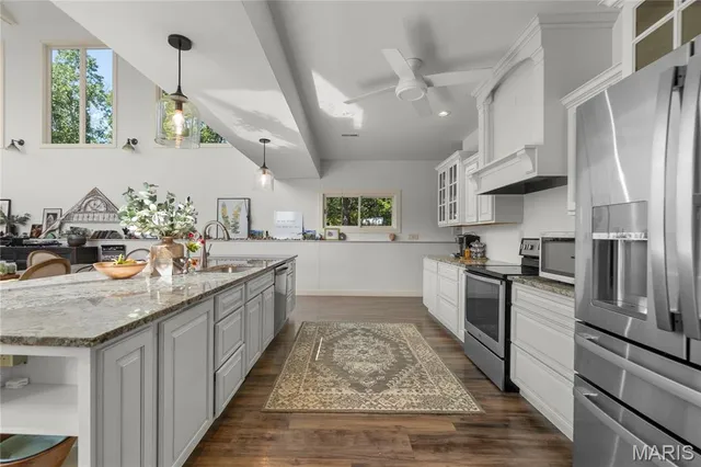 $799,000 | 8135 Hwy J, Perryville, MO 63775