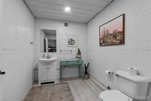 $799,000 | 8135 Hwy J, Perryville, MO 63775