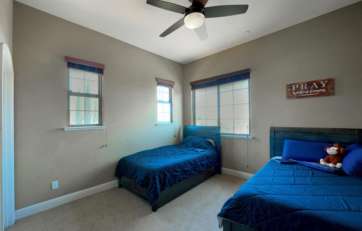1340 Bella Circle Lincoln, CA 95648 - Photo 49 of 97 a bedroom with two beds and a window