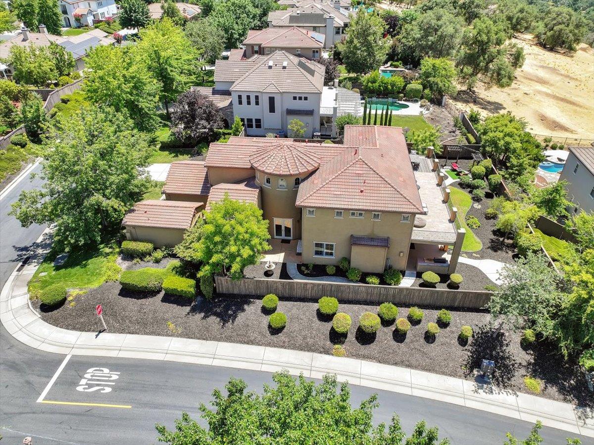 1340 Bella Circle Lincoln, CA 95648 - Photo 92 of 97 an aerial view of a house with a garden and plants