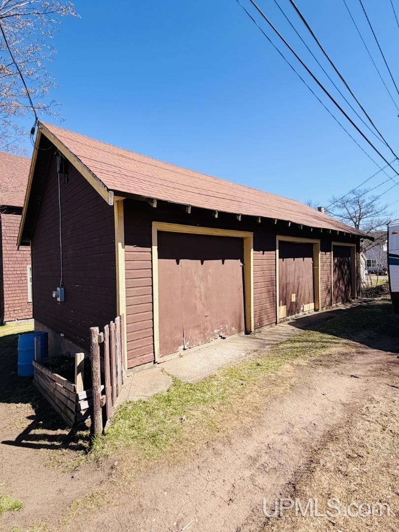 309-311 Maple Street Ishpeming, MI 49849 - Photo 5 of 49