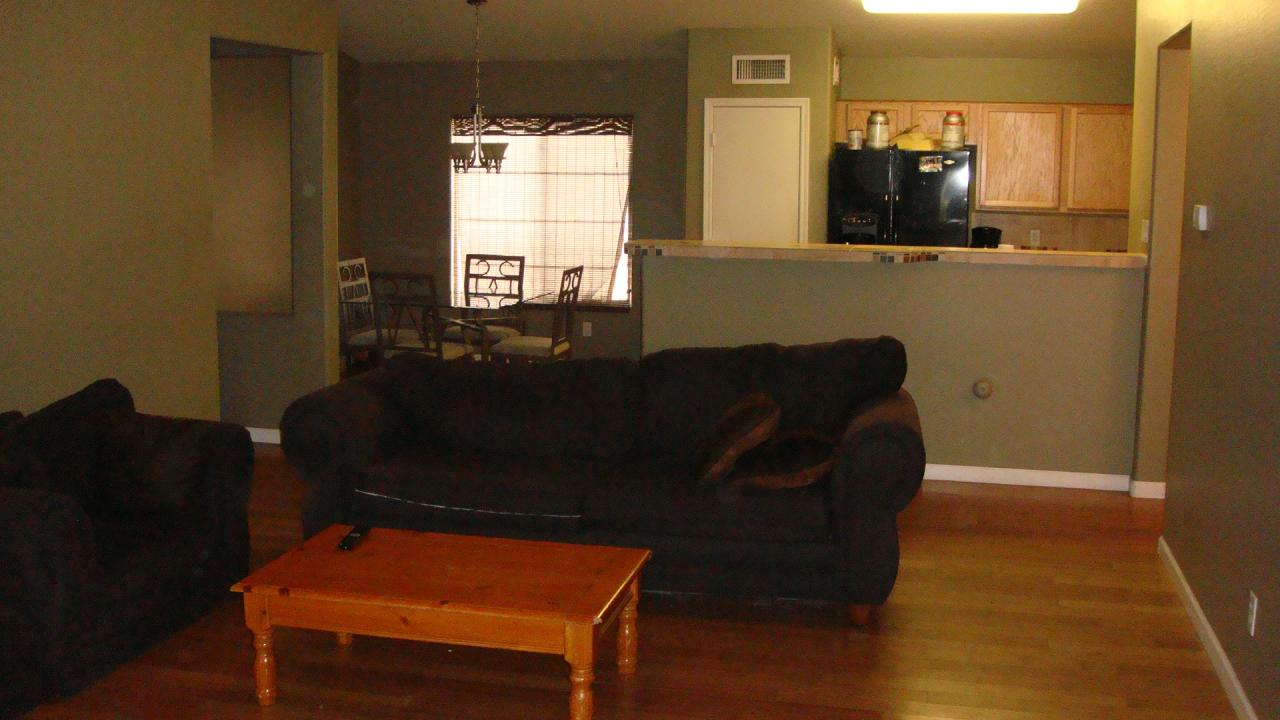 11959 West Granada Road Avondale, AZ 85392 - Photo 6 of 6 Breakfast Bar
