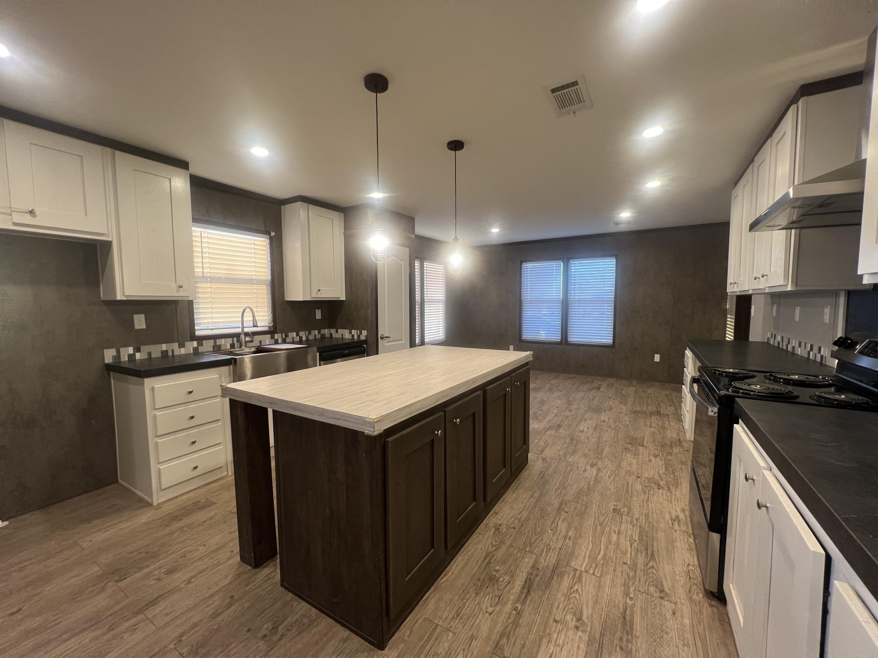 3113 Sparrow Road Lubbock, TX 79407 - Photo 8 of 32 IMG_8195