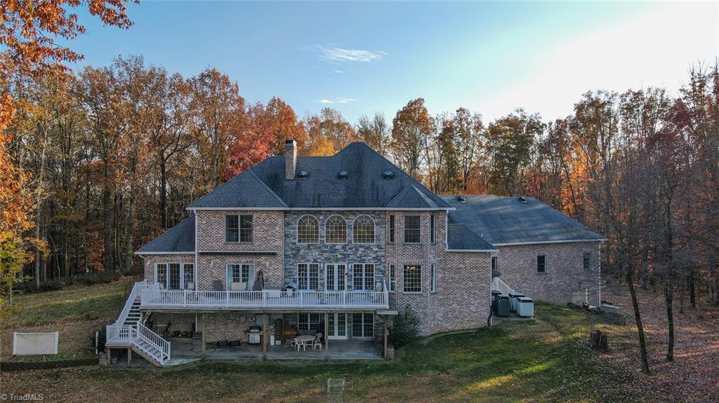 4570 Clingman Road Ronda, NC 28670 - Photo 2 of 48 Gallery Image 2