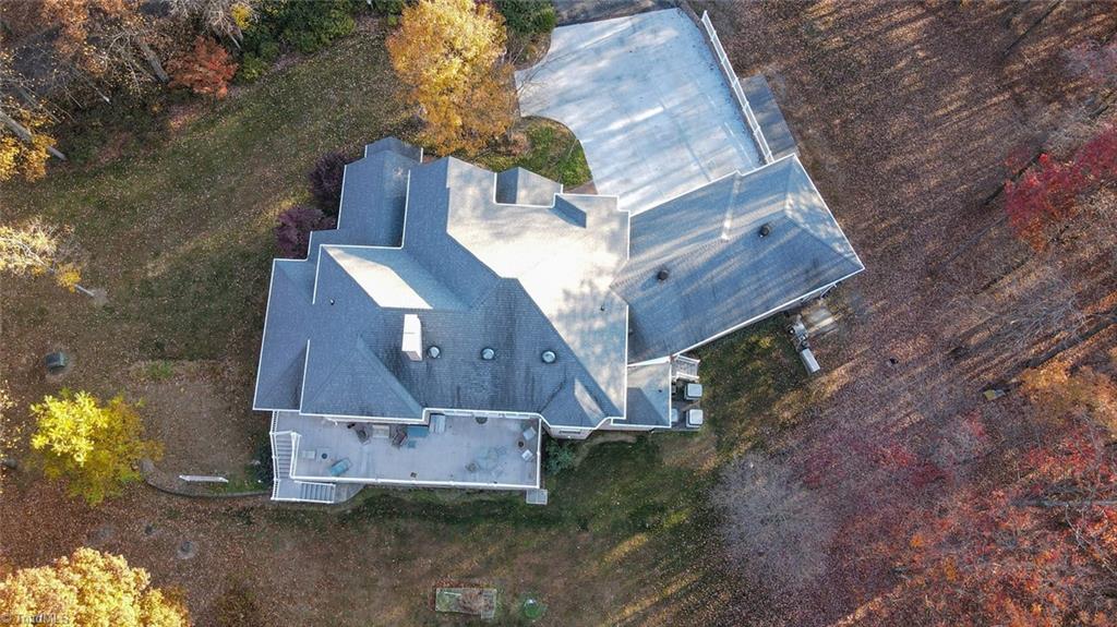 4570 Clingman Road Ronda, NC 28670 - Photo 4 of 48 Gallery Image 4