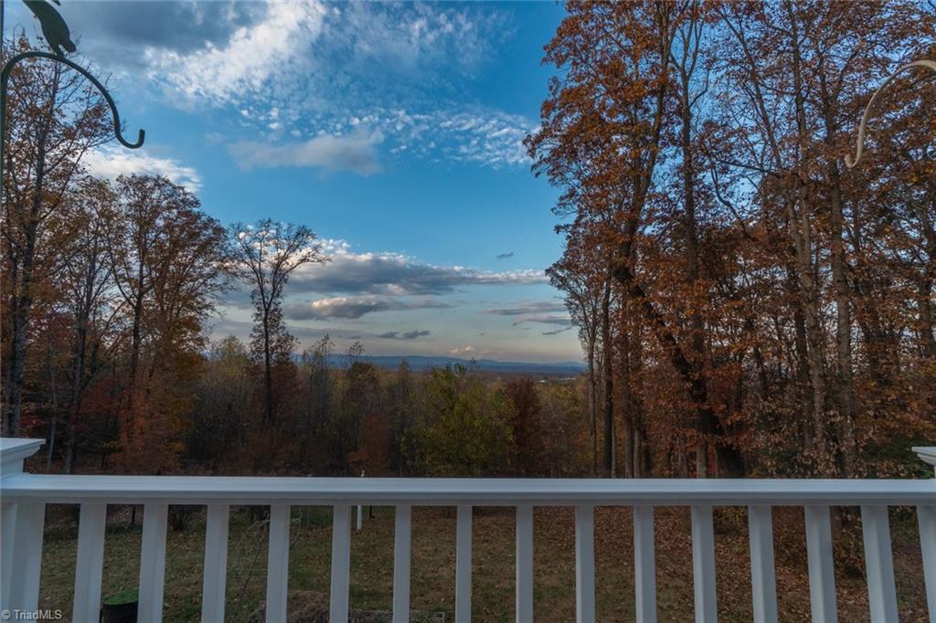 4570 Clingman Road Ronda, NC 28670 - Photo 8 of 48 Gallery Image 8