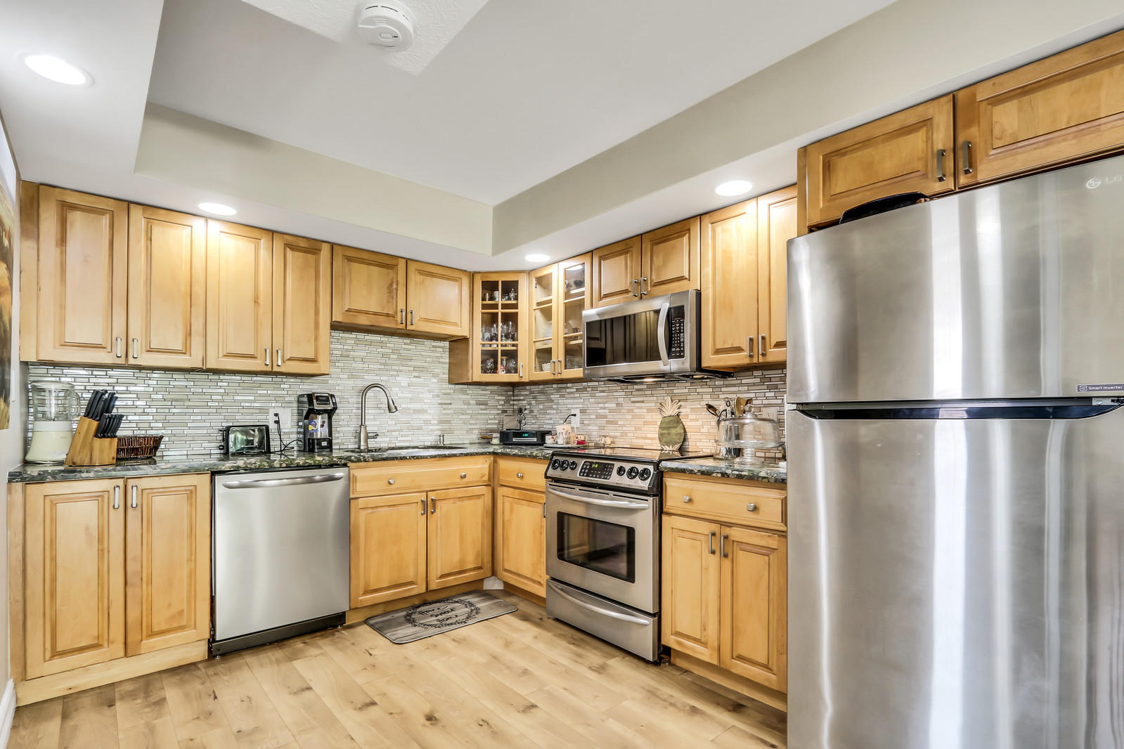 398 Golfview Road, Unit L North Palm Beach, FL 33408 - Photo 1 of 21 398 L Golfview Kitchen