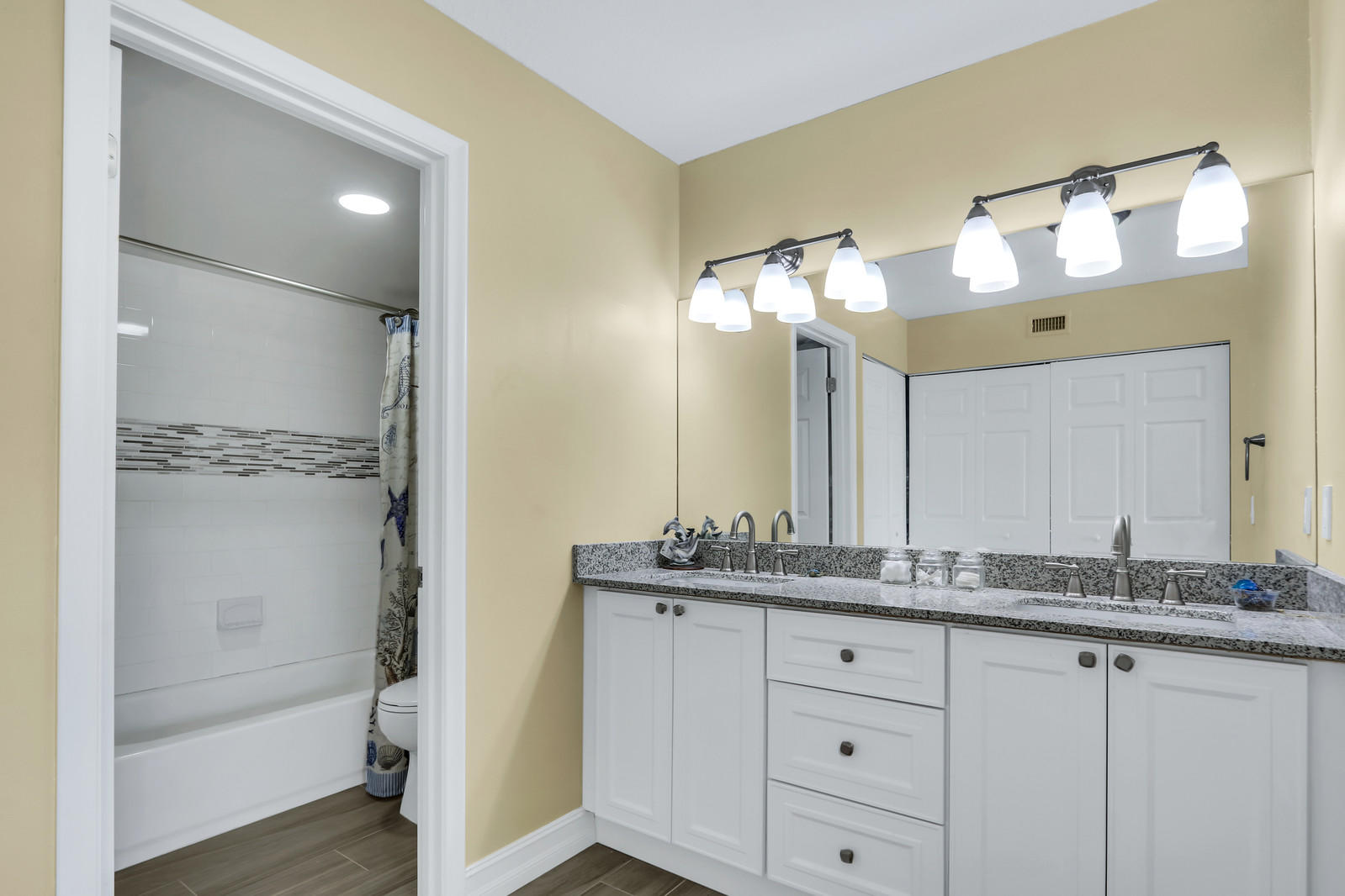 398 Golfview Road, Unit L North Palm Beach, FL 33408 - Photo 9 of 21 398 Golfview Master Bath