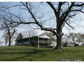 18724 Burnside Road Carlyle, IL 62231 - Photo 1 of 1