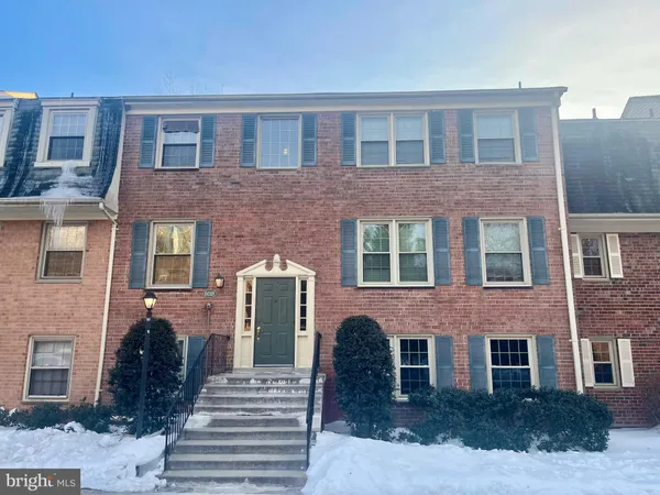 $1,675 | 6018 Westchester Park Drive, Unit T1, College Park, MD 20740