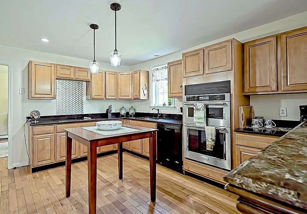 46 Broad Street Rehoboth, MA 02769 - Photo 10 of 42