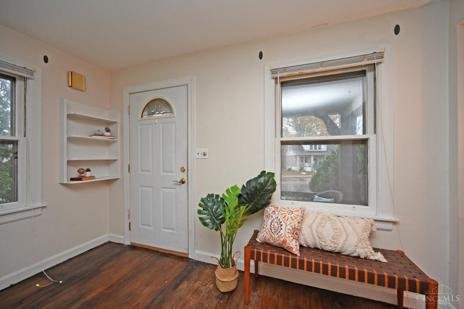 8577 Plainfield Road Cincinnati, OH 45236 - Photo 9 of 31 Gallery Image 9
