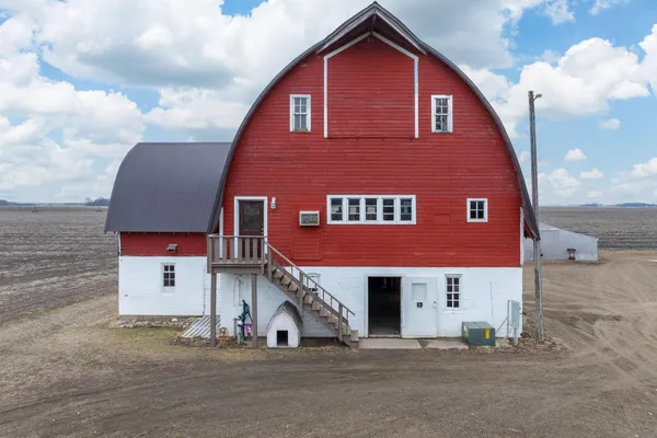 $339,900 | 73681 290th Street, St. James, MN 56081