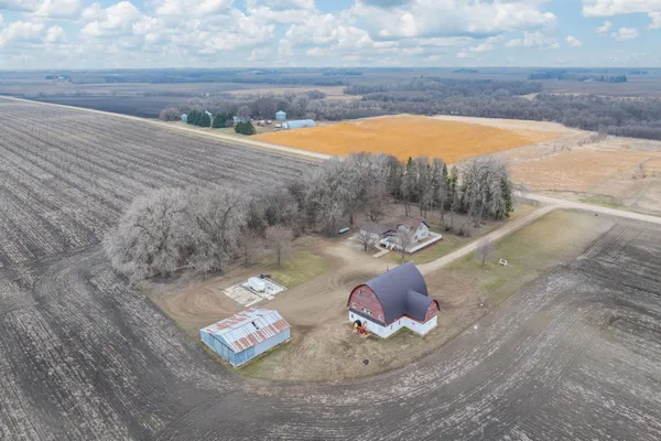 $339,900 | 73681 290th Street, St. James, MN 56081