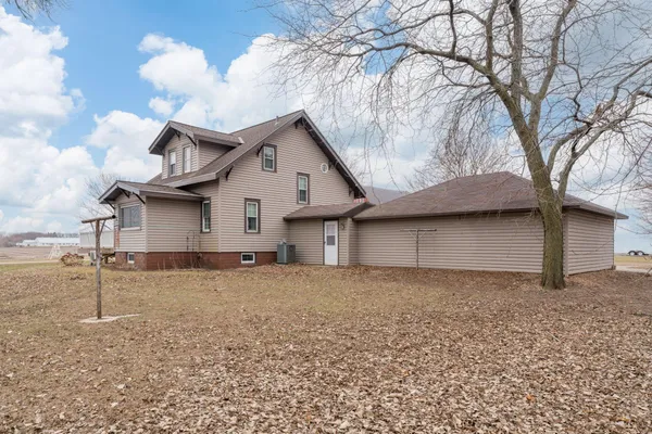 $339,900 | 73681 290th Street, St. James, MN 56081