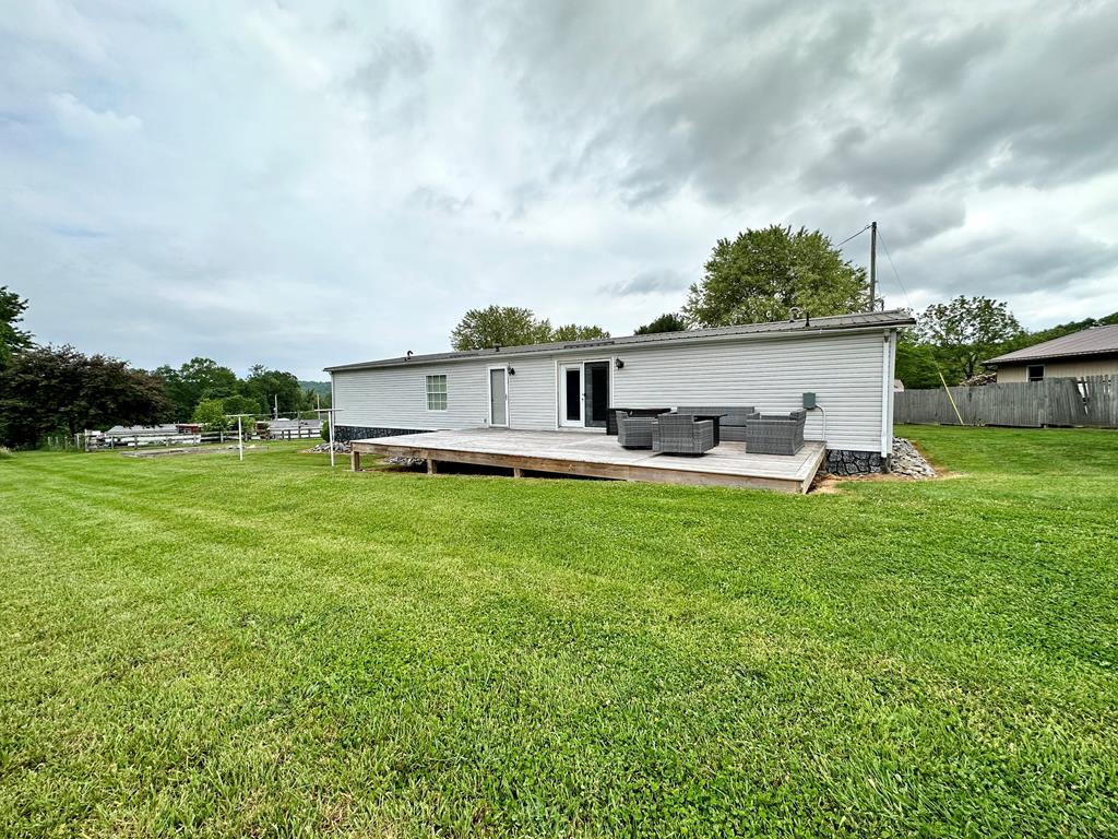 622 Thompson Road Marion, VA 24354 - Photo 47 of 48 Gallery Image 47