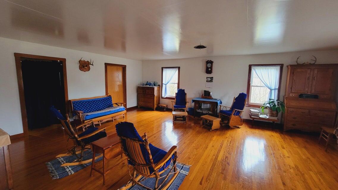572 Butler Branch Road Flemingsburg, KY 41041 - Photo 11 of 34 Livingroom 1