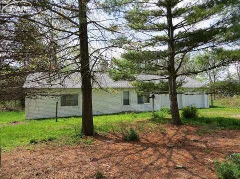 12507 North Linden Road Clio, MI 48420 - Photo 14 of 14 20422090-13.JPG