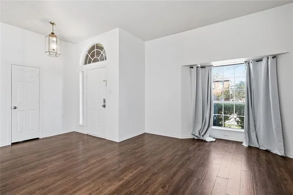 $2,395 | 2226 McIntosh Drive, Garland, TX 75040