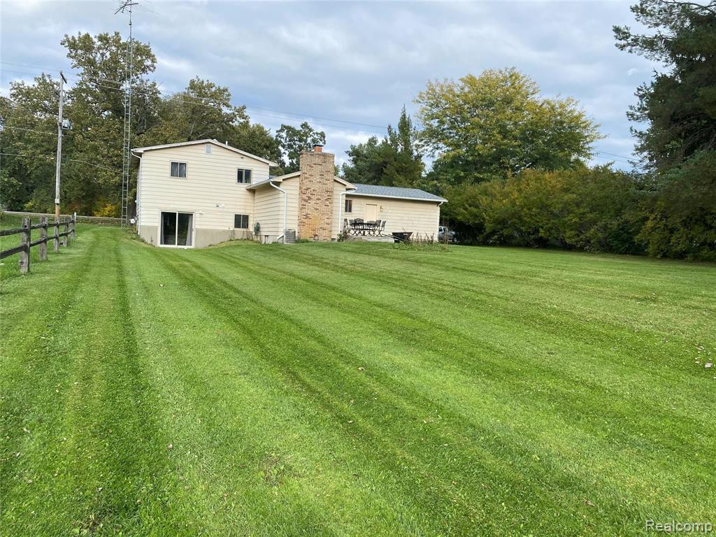 2013 North Long Lake Road Fenton, MI 48430 - Photo 25 of 25