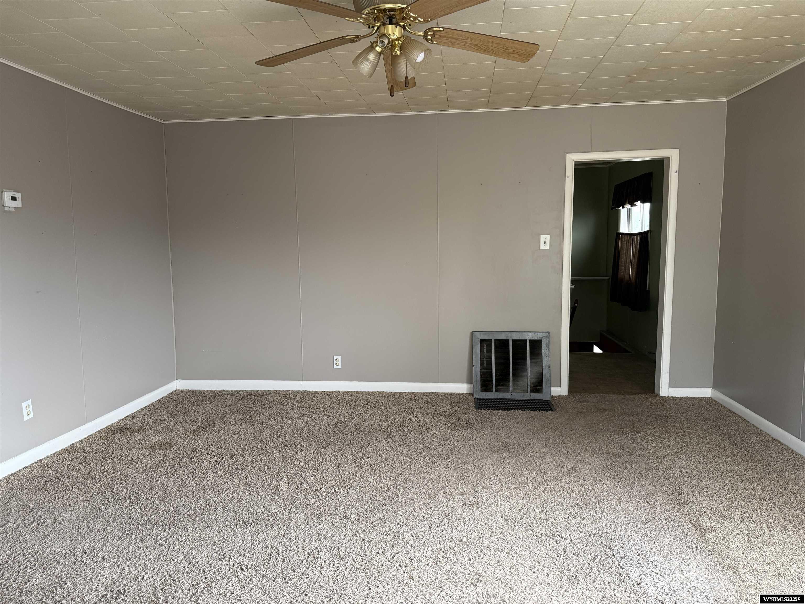 416 R Street Rock Springs, WY 82901 - Photo 6 of 18