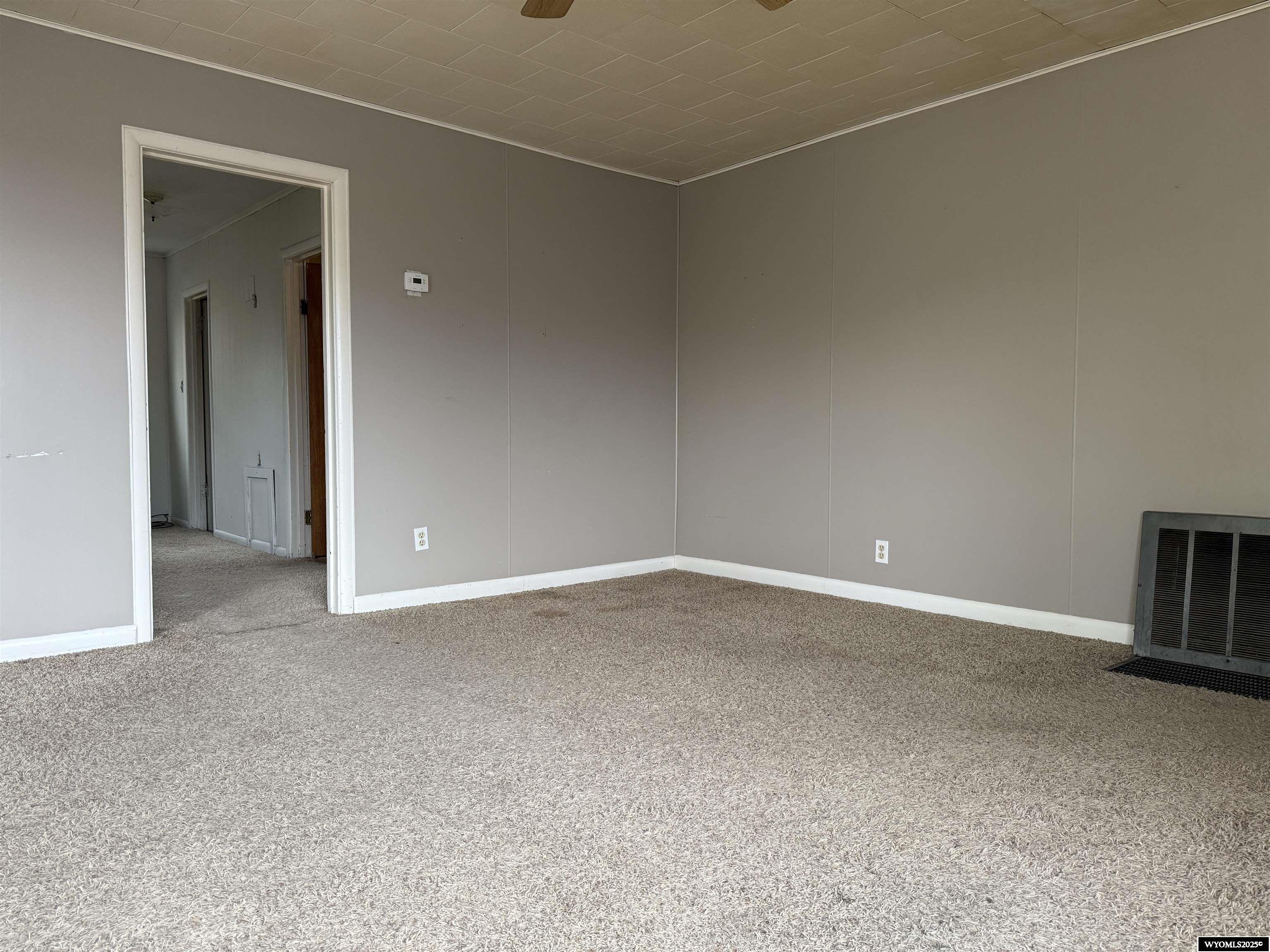 416 R Street Rock Springs, WY 82901 - Photo 7 of 18