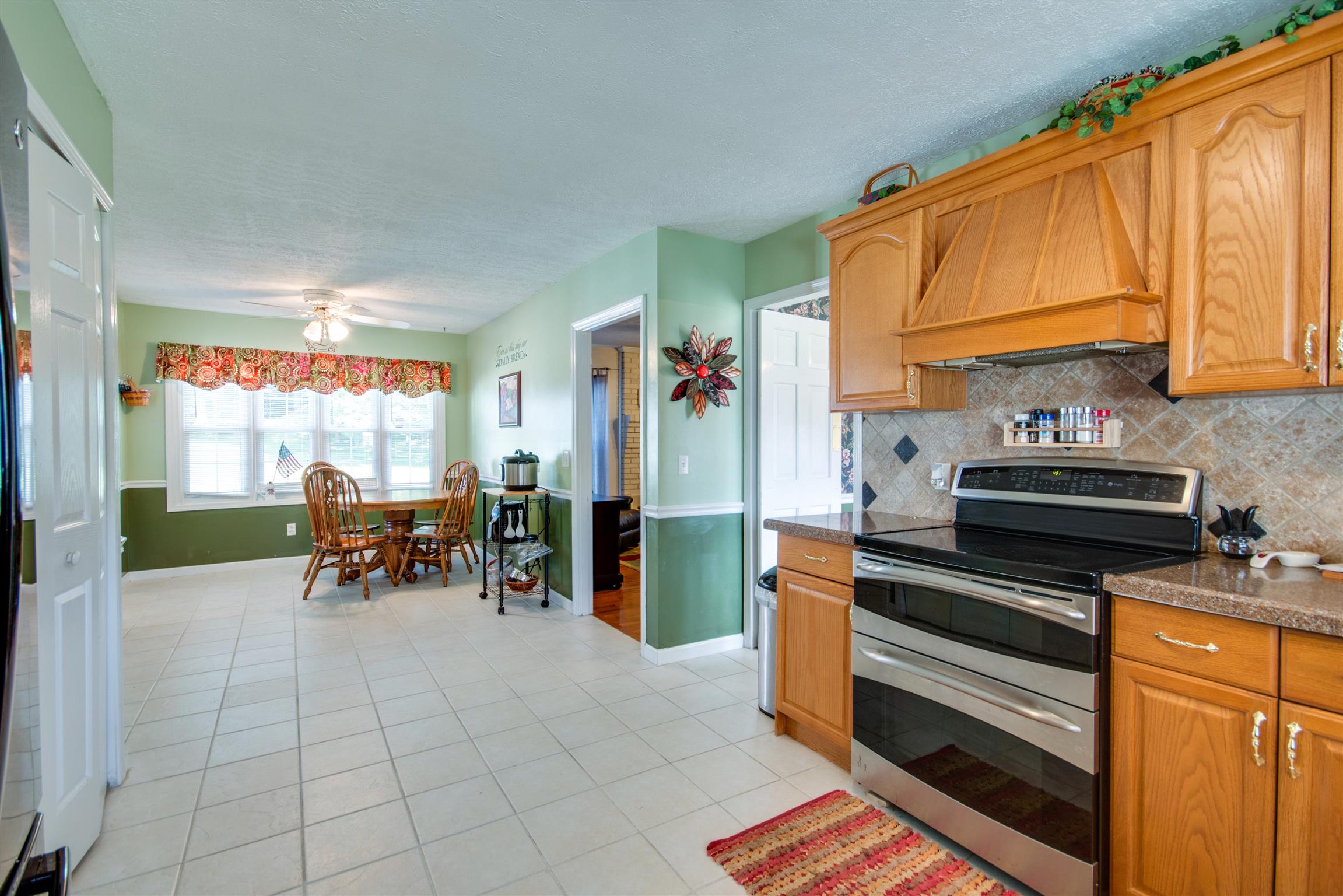 507 Mortons Lake Road Manchester, TN 37355 - Photo 9 of 22 From the kitchen looking toward the breakfast nook