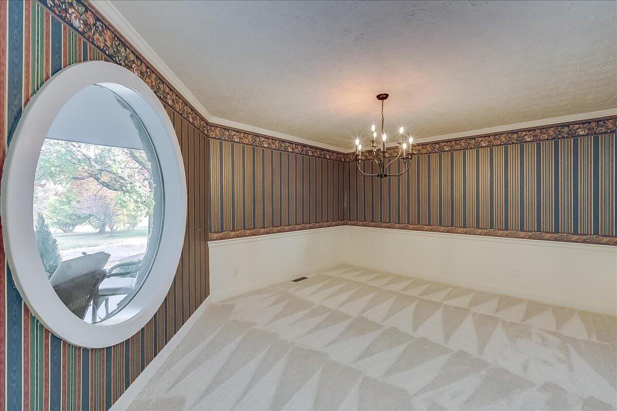 5376 Stewart Road Lexington, KY 40516 - Photo 31 of 98 Dining Room