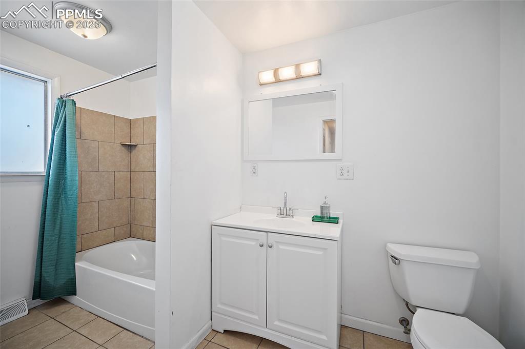 1819 Midlothian Road Pueblo, CO 81001 - Photo 18 of 35