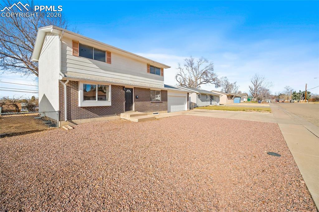 1819 Midlothian Road Pueblo, CO 81001 - Photo 2 of 35