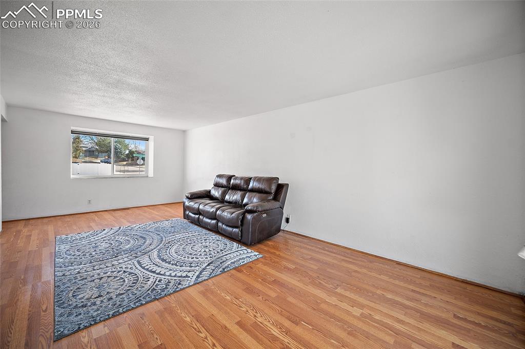 1819 Midlothian Road Pueblo, CO 81001 - Photo 4 of 35