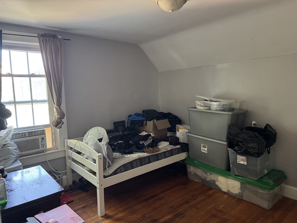 35 Farmland Road Lowell, MA 01850 - Photo 10 of 20
