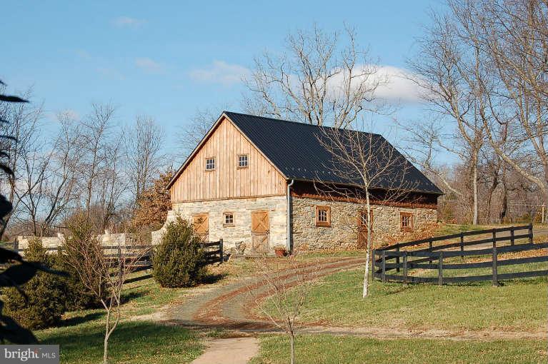 5261 Trapp Branch Road Broad Run, VA 20137 - Photo 11 of 14 Exterior (General)