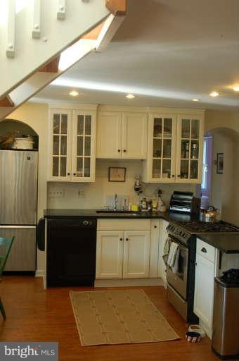 5261 Trapp Branch Road Broad Run, VA 20137 - Photo 9 of 14 Kitchen