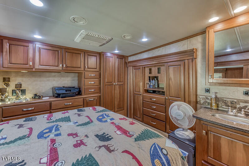 155 Tower Road Roan Mountain, TN 37687 - Photo 16 of 35 IMG_2670