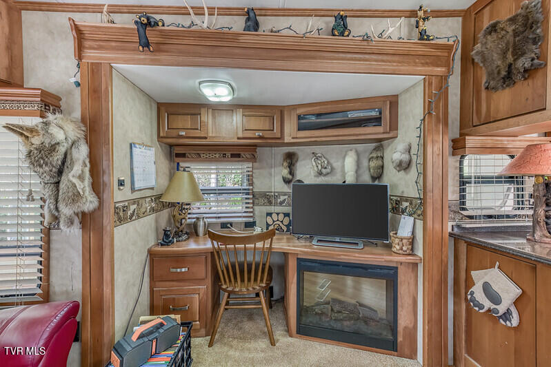 155 Tower Road Roan Mountain, TN 37687 - Photo 20 of 35 IMG_2665