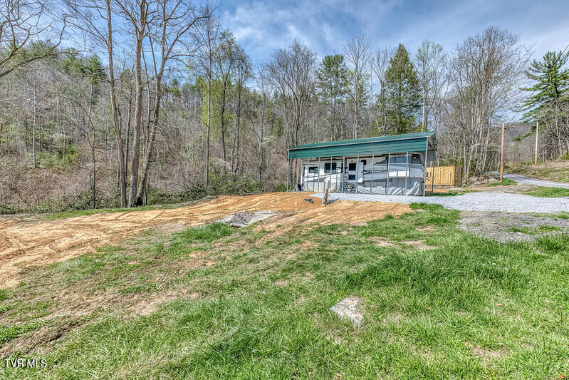 155 Tower Road Roan Mountain, TN 37687 - Photo 28 of 35 IMG_2662