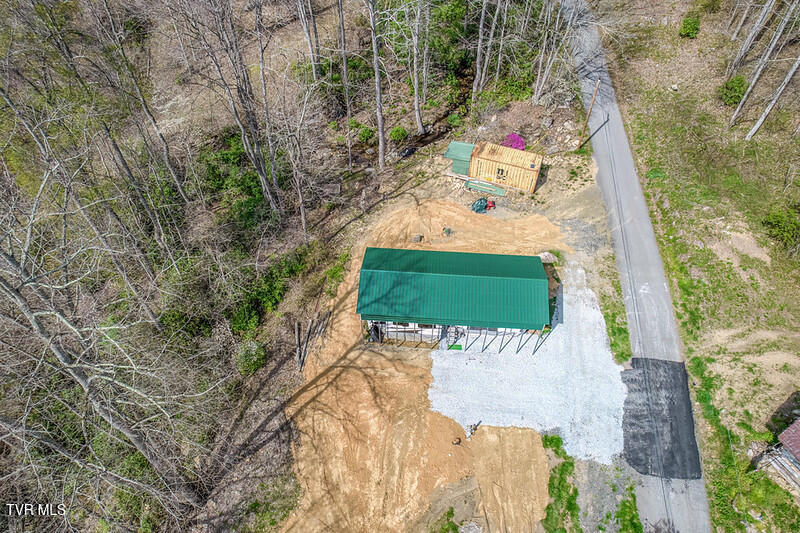 155 Tower Road Roan Mountain, TN 37687 - Photo 32 of 35 IMG_2657