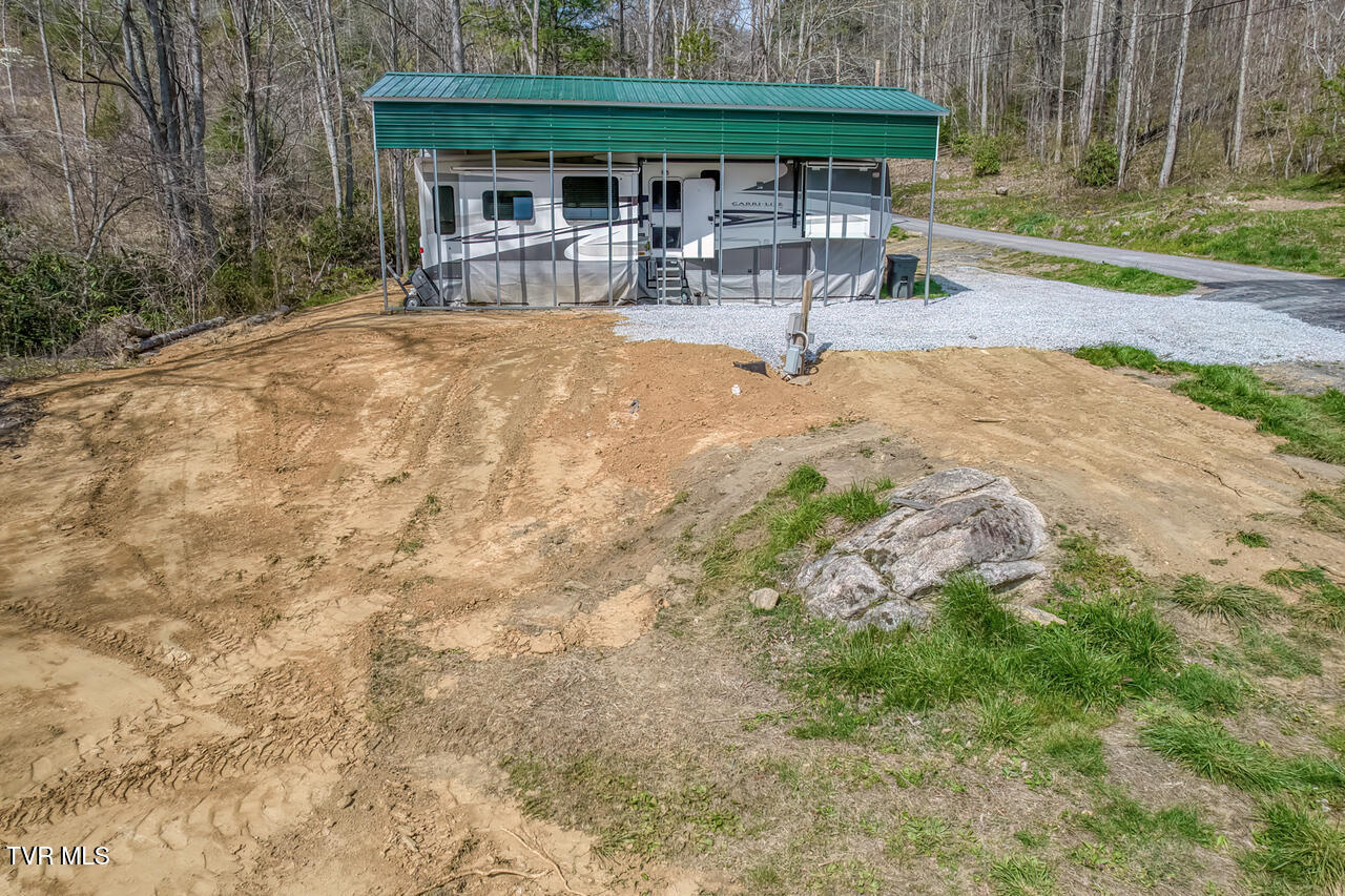 155 Tower Road Roan Mountain, TN 37687 - Photo 33 of 35 IMG_2654