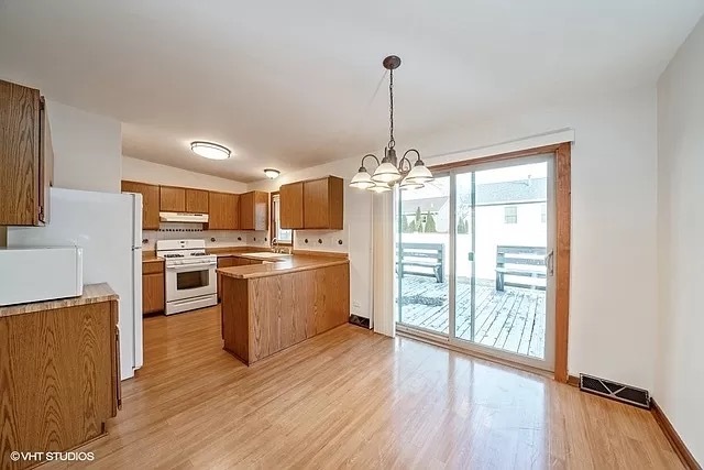 35 Evergreen Road Streamwood, IL 60107 - Photo 11 of 15