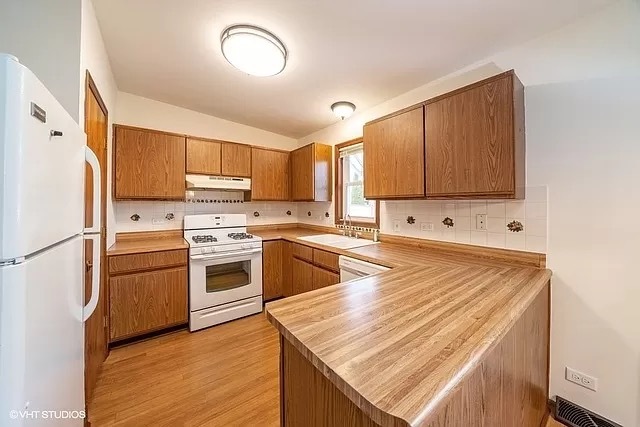 35 Evergreen Road Streamwood, IL 60107 - Photo 5 of 15