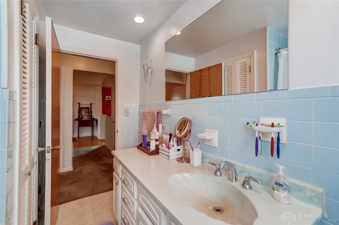 1039 Robin Road Springfield, OH 45503 - Photo 26 of 52