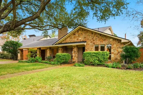 $899,000 | 2914 Manila Lane, Houston, TX 77043