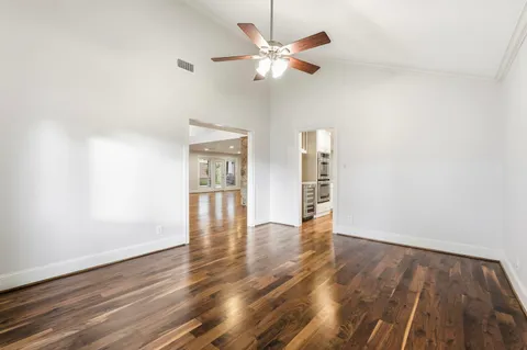 $899,000 | 2914 Manila Lane, Houston, TX 77043