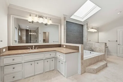 $899,000 | 2914 Manila Lane, Houston, TX 77043