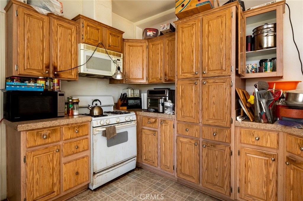 61775 Terrace Joshua Tree, CA 92252 - Photo 6 of 14 Gallery Image 6
